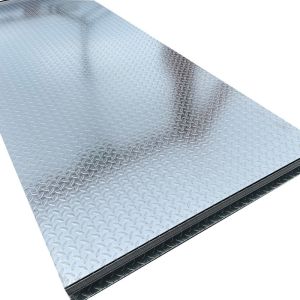 Quality 2000-12000mm Length JIS Standard Q235 A36 Q345 Mild Hot Rolled Carbon Steel Checkered Floor Plate with Ms Diamond Pattern for sale