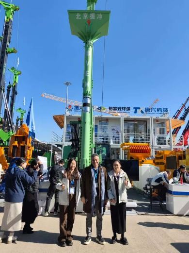 BJVH-350-105 linde 135 hydraulic pump Vibroflotation Device excavator equipped sharing hydraulic power system