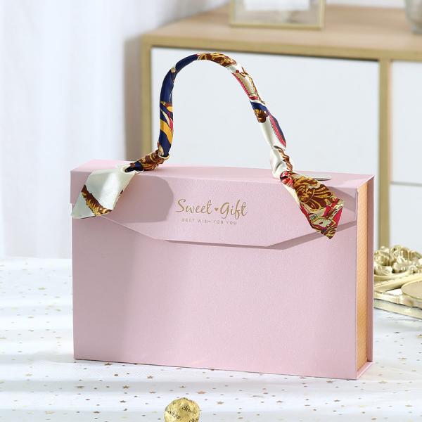 Customized Thickness Paperboard Liner Type Magnetic Gift Box for Skincare Packaging