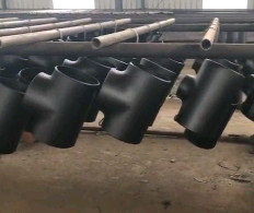 Quality Equal Black Painting Carbon Steel Pipe Tee 15crmo Conecting Tube Line 48&quot; for sale