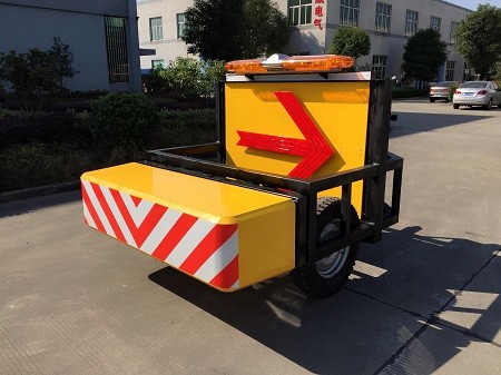 Buy LED Direction Arrow Retractable Mobile Vehicle Barrier With Patent Certification at wholesale prices