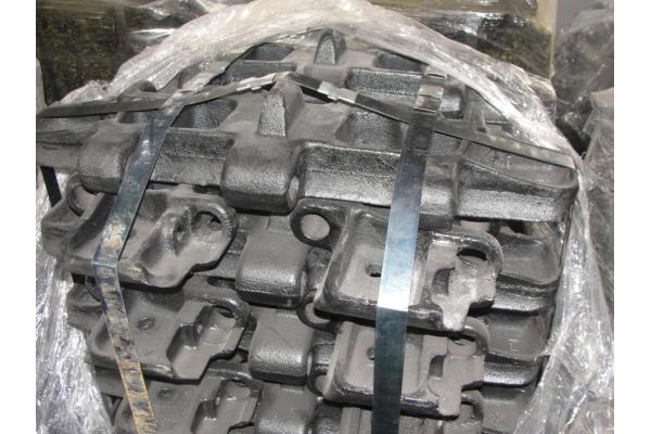 Buy Track Link For Kobelco Crawler Crane P&H5100 at wholesale prices