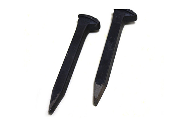 Buy Train Track Fastening Parts Rail Track Dog Spikes Q235 at wholesale prices