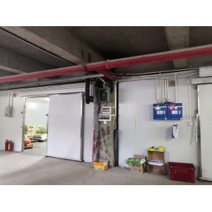 Construction Walk In Cold Room Food Storage With Insulation Panels