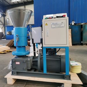 Wood Pellet Machine 8MM Biomass Processor 220V 7500W Green