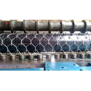 China Galvanized iron 2 Twist 3 Cross Hexagonal Gabion Making Machine on sale