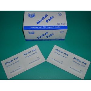 China Cleansing and Antiseptic wipe Pre-injection Alcohol Swab IPA pad in custom size on sale