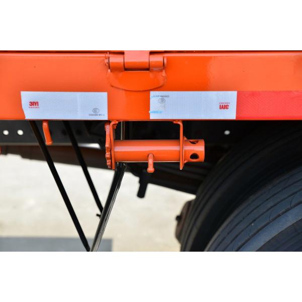 Sinotruk G5 Model 250HP 4X2 6.8m AMT 8-Speed Deflector And Flow Plate SITRAK Fence Truck