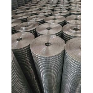 Quality 2.0 mm Low Carbon Iron Galvanized Welded Wire Mesh Metal Grid Fence For Roof Protection for sale