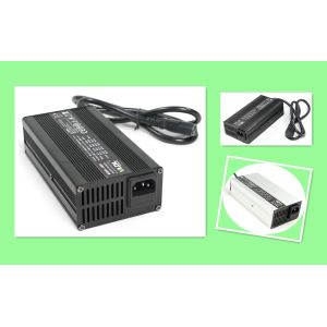 Light Weight Smart Battery Charger 7A 29.4V 24V For Lead Acid Battery , E -