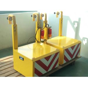 China Portable Aluminum Truck Mounted Attenuator on sale