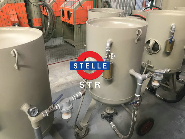 Quality Mobile Portable Sand Blasting Machine Paint Steel Structure Fast Removal for sale