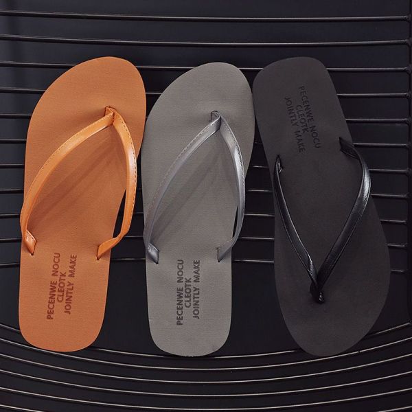 Fashionable Men's Flip Flops Sandals With PU Upper Custom Embossed Logo
