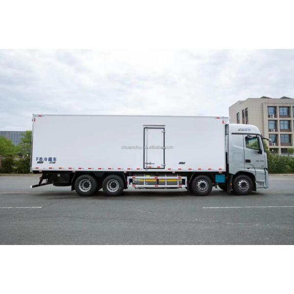 Foton 8.5m 3 Axis 6x2 Refrigerated Box Truck Gasoline Fuel Type Euro 4