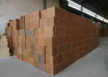 Mullite Silica Refractory Bricks Bauxite Chamotte Material Brown Color For