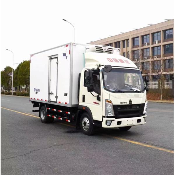 New Brand HOWO 4x2 4.2M Single Row Van Refrigerator Truck Wagon