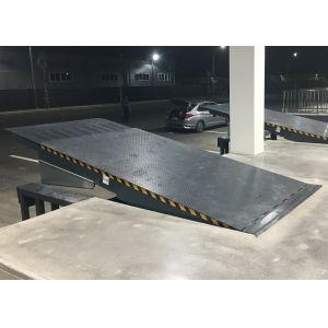 Quality Retractable Hydraulic Dock Ramp,Telescopic Lip Dock Leveler With Heavy-duty Load Capacity for sale