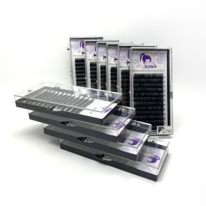 C / D Curl Russian Volume Eyelash Extensions Silk And Mink Material Soft Feeling