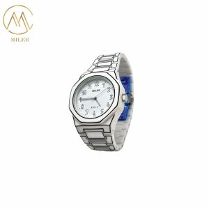 30 Meters Water Resistance and Quartz Movement Quartz Watch