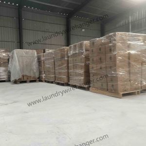 China Notched Painting Wire Shirt Hangers Powder Coating / Electrostatic Spraying on sale