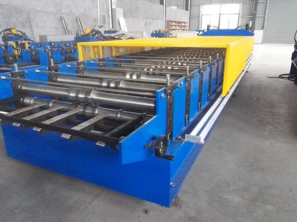 Buy Customized Steel Roll Forming Machine 13-  30 Roller Stations at wholesale prices