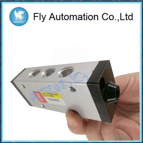 3 Position 5 Port Pneumatic Manual Valve , Silver Metal Air Operated Valve