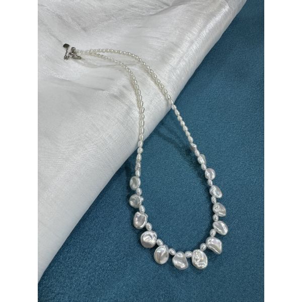 Refined necklace created to complement various fashion styles ideal for businesses targeting discerning fashion consumers