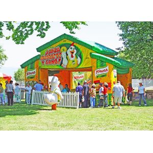 Quality Chicken Pattern Inflatable Booth For Food Promotion Various Color Long Use Life for sale