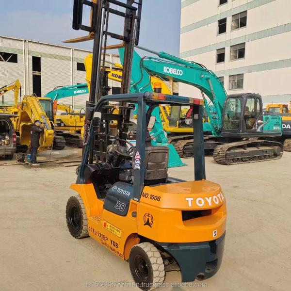 Powerful Diesel Engine Used Toyota 7F30 Forklift with 3000 kg Weight at Great Efficiency