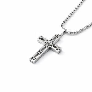 New stainless steel jewelry with fashionable and personalized patterns, hollowed