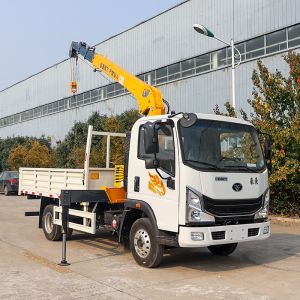 China small truck mounted crane truck 4x2 cargo truck with crane on sale