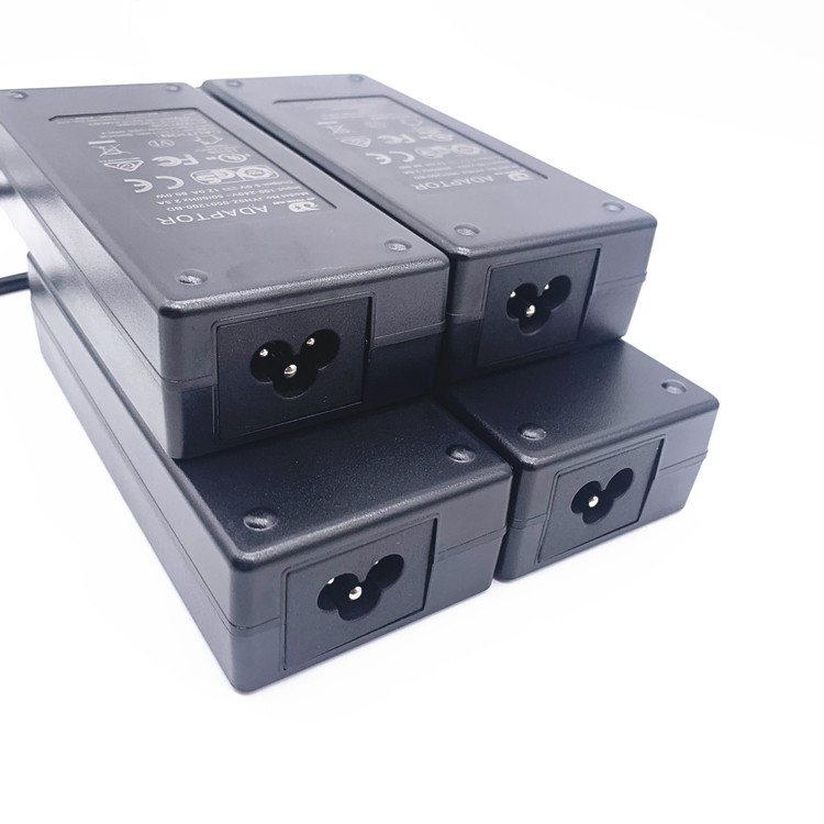 Universal Compatible Power Adapter , RoHS FCC AC DC Power Adapter