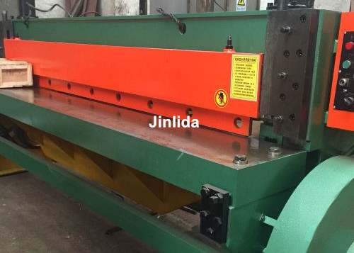 Buy High Accuracy Wire Mesh Cutting Machine Automatically Crimped Wire Mesh at wholesale prices
