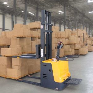 Electric Pallet Stacker Self Loading Stacker Forklift 1.5ton 2ton