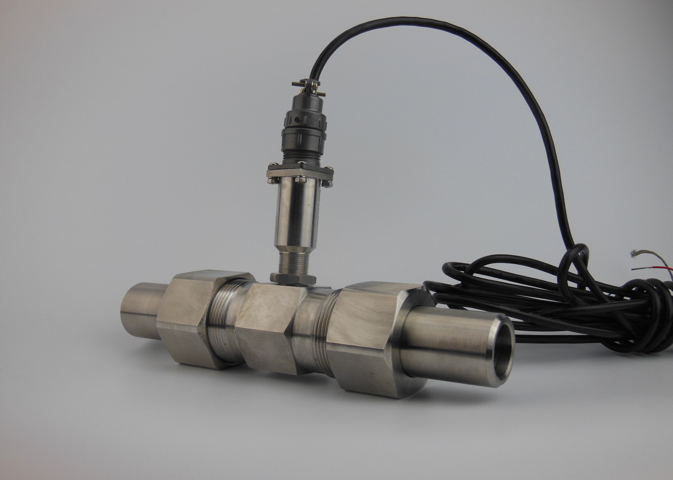 China water flow meter with thread connection pulse output on sale