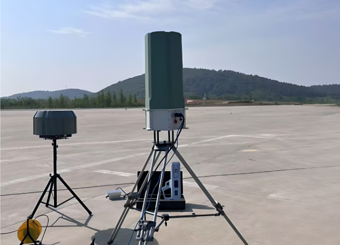 China High Precision Anti Drone Countermeasures All Around Protection 2.4GHz 300MHz on sale