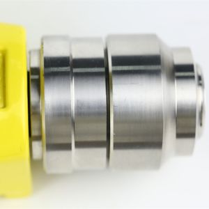 Wall mounted oxygen sensor for online gas leak detector with high performance