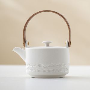 Elegant Single Pot Ceramic Tea Set with Lifting Beam Design Sustainable and