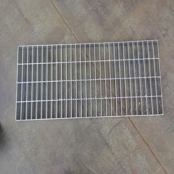 Buy Customizable Galvanized Steel Sidewalk Drain Covers Footway Grate Drains at wholesale prices