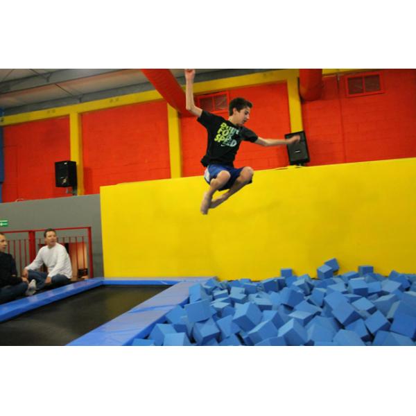 Medium Size Eco - Friendly Kids Trampoline Park Galvanized Steel Pipe KP180827