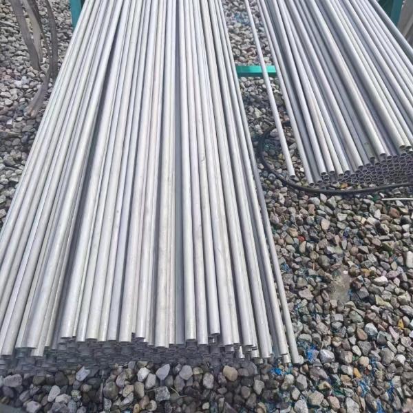 High Hardness Stainless Steel Tubing Pipe Seamless Round DN400 904L 1.4542