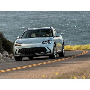 Quality Genesis GV60 Upmarket All Electric Family Car With 76.4kwh Battery 350Nm Of Torque Boost &amp; Drift Model for sale