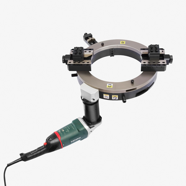 Buy 12" OD Cold Cutting Pipe Machine Clamshell Steel Pipe Beveling Machine at wholesale prices