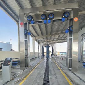 Gantry Type Automatic Bus Wash Machine For 4200mm height vehicle in maximum