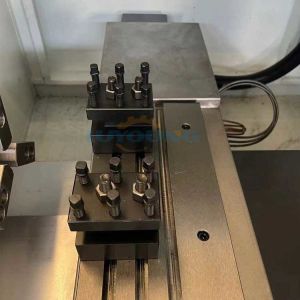 Metal Processing CNC Lathe Machine Ck0660 Gang Type Tool Holder Hydraulic Chuck
