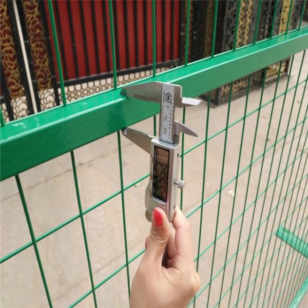 6'x10' powder coated temp construction fence panels mesh 2"x4" 50mm*100mm*8.5ga/3.8mm outer frame 1"/25mm x 1.5mm thick