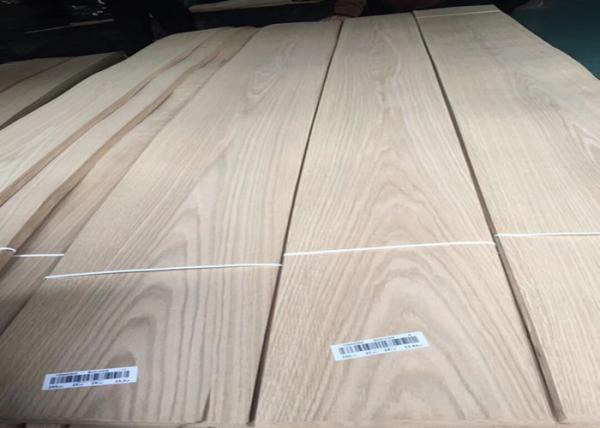 Buy Natural American Whtie Oak Crown Cut Wooden Sliced Veneer With AAA Grade at wholesale prices