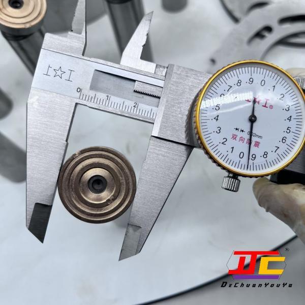 HPV105-02R 2628 Linde Plunger Pump Oil Field Concrete Equipment