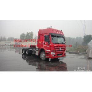 6x4 HOWO7 Sinotruk 102 km / h Prime Mover Truck Tractor Truck For Long Time