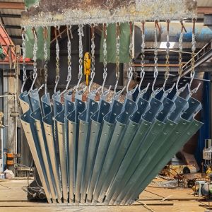 Hot Galvanized Cold Rolled Technology Customized W Beam Highway Guardrail